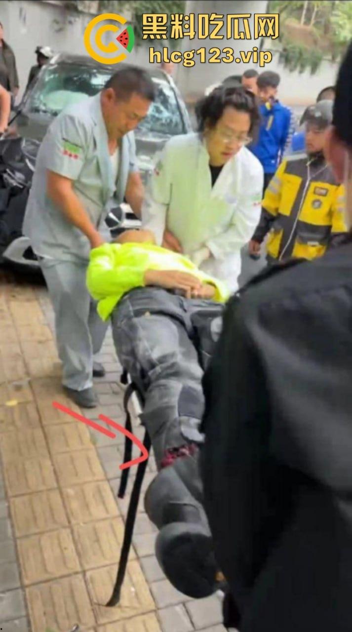 北京追焦师隧道拍摄惨被撞 女骑手当场吓傻 视频曝光事故全过程  第2张