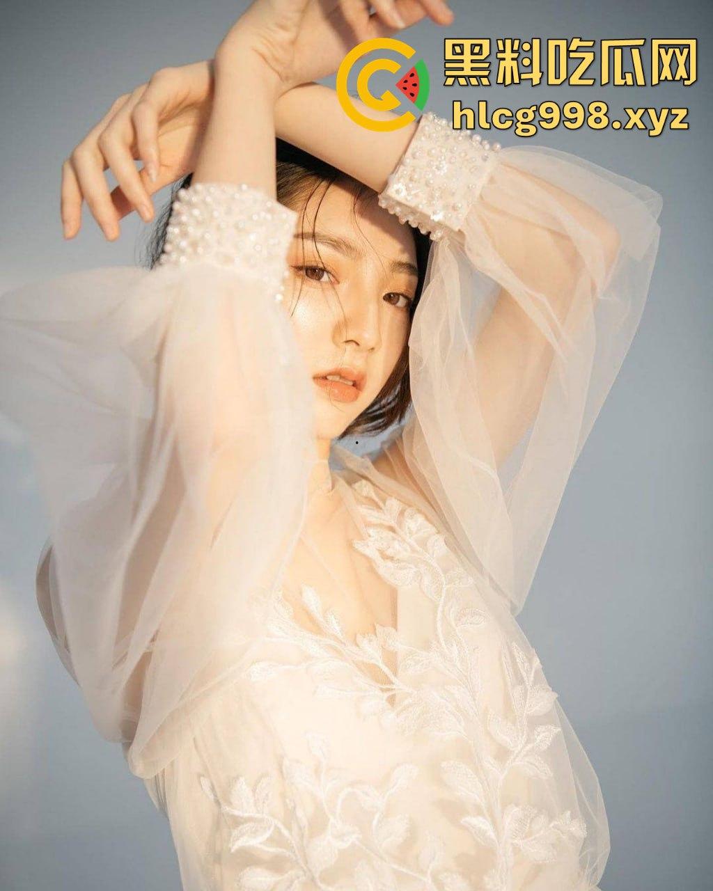 台湾模特【汪淼】骚气十足！情趣内衣轮着换，大长腿让老公天天交公粮撑不住！  第4张