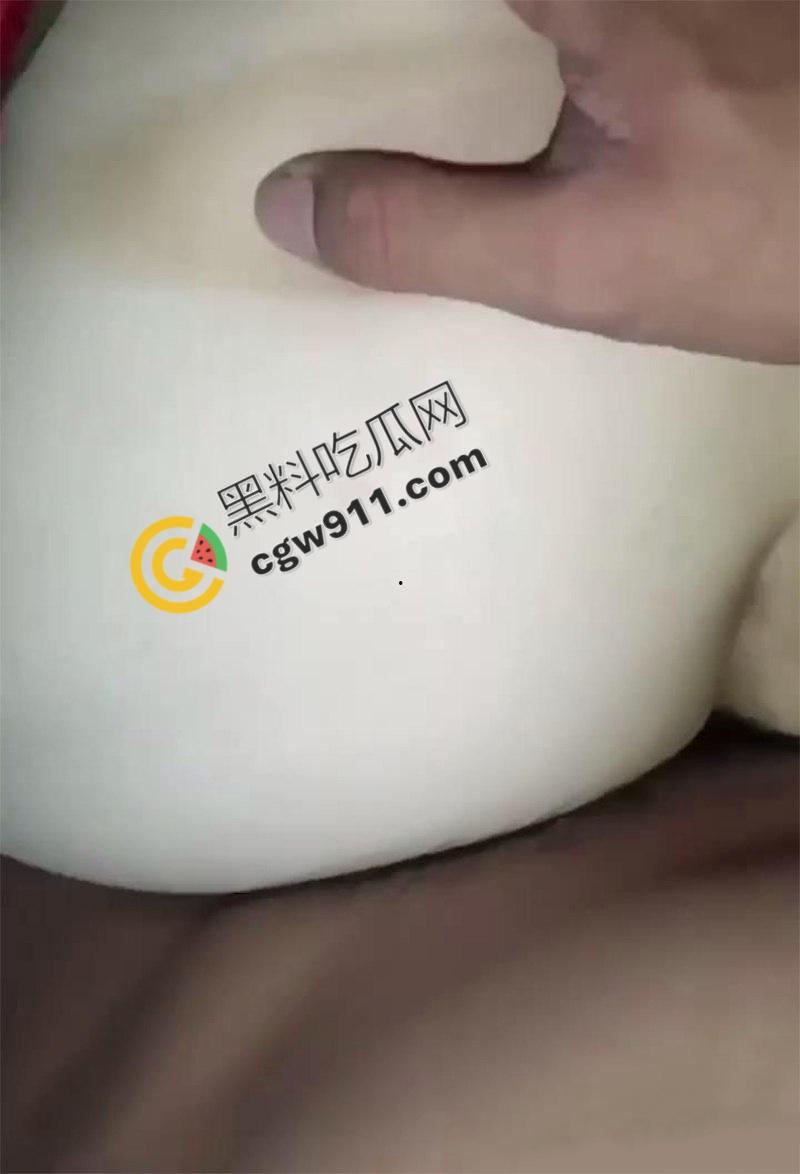 海角大神爆发新作！已为人妻的姐姐被无套操爽，舔屌配合大喷精，瓜友们赶紧收藏！  第11张