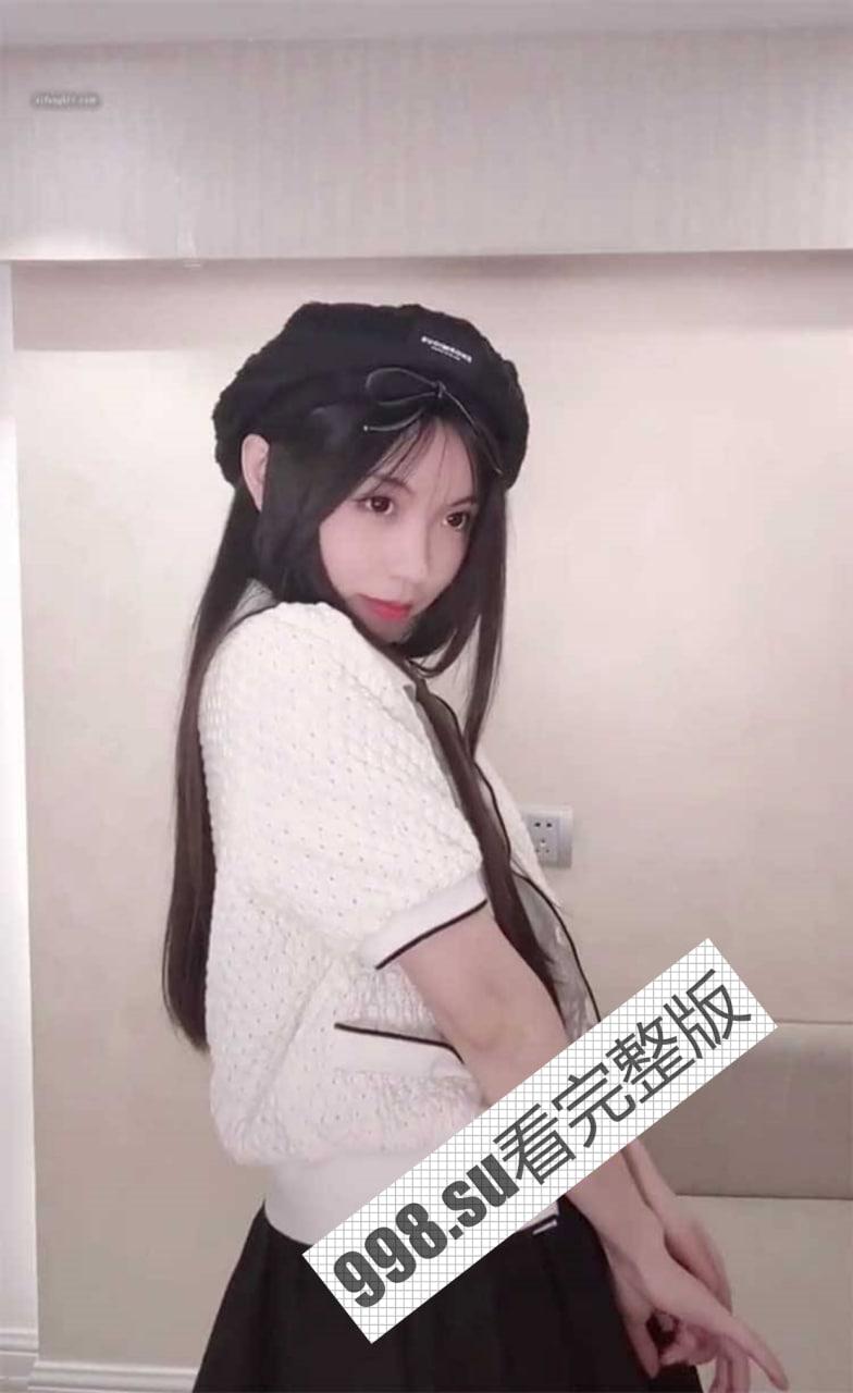 抖音蛇信子姐姐  兔牙蛇蛇上岸前黑料被曝出！从良前也是知名福利姬 第2张