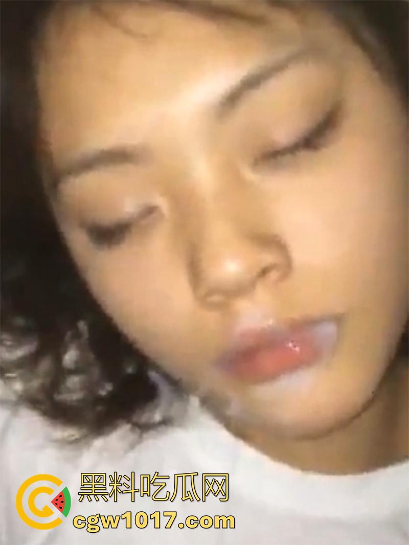 下药迷奸兄弟漂亮女友，惦记很久终于得到机会，带到酒店肆意蹂躏，爆操黑穴最后还射嘴里，太变态了！  第6张