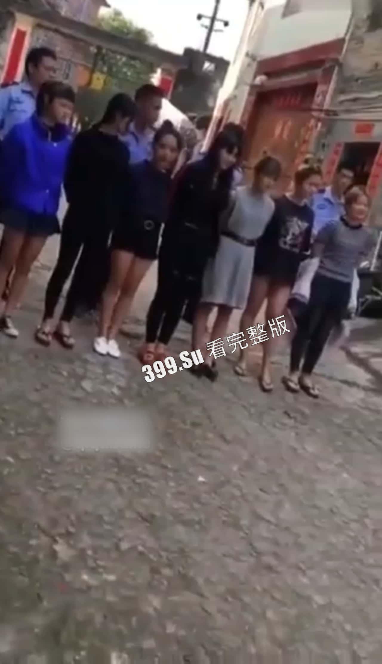 扫黄合集  出动这么多警力，积极且亢奋，不知道还以为在抓什么连环杀人犯呢（三） 第5张