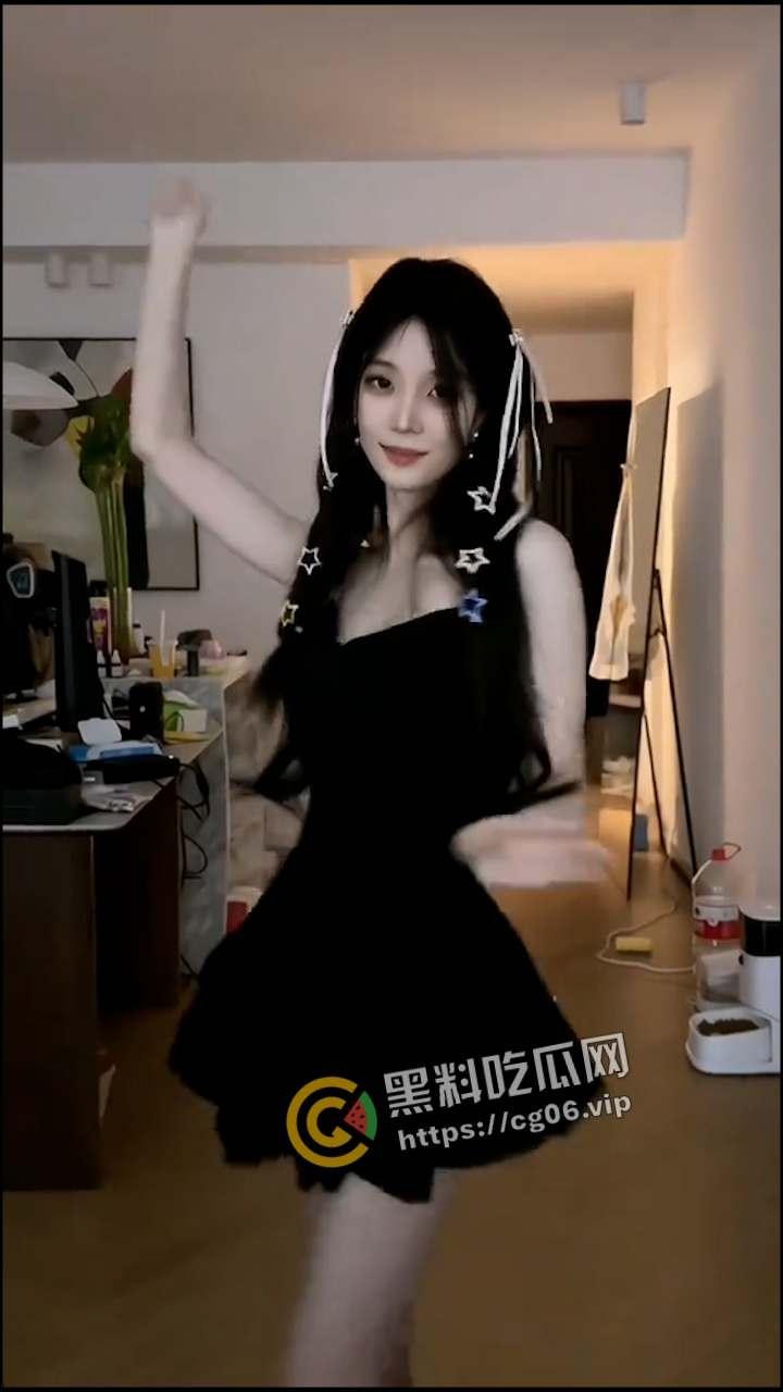 开盒抖音两百万粉丝博主【肚脐小师妹】抖音擦边当女神 维密圈摆烂恰烂钱 真的有钱人怎么会看上一只烂烧鸡呢  第6张