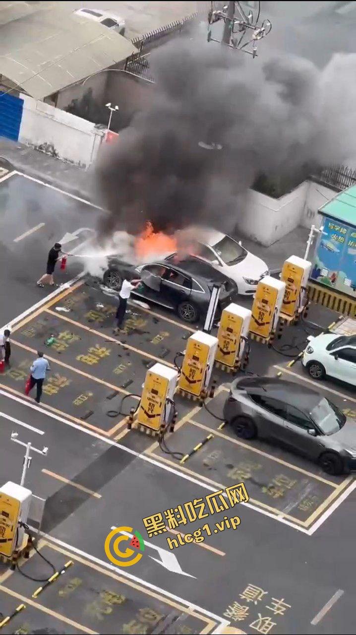 广州番禺区 奔驰EQC纯电车 充电自燃！充电5分钟 燃烧1小时！  第10张